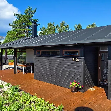 Σπίτι διακοπών 2 Bedroom Stunning In Laurkollen