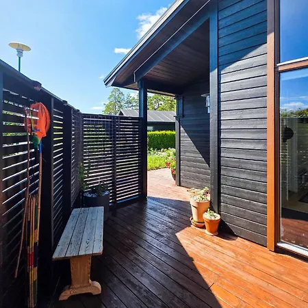 2 Bedroom Stunning In Σπίτι διακοπών Laurkollen